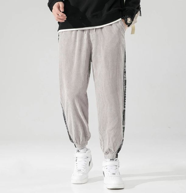 SOWHATON™ WEAR WANDERER BASKILI SWEATPANTS